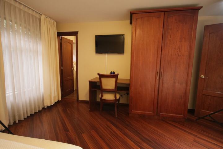 Room 27 of 50