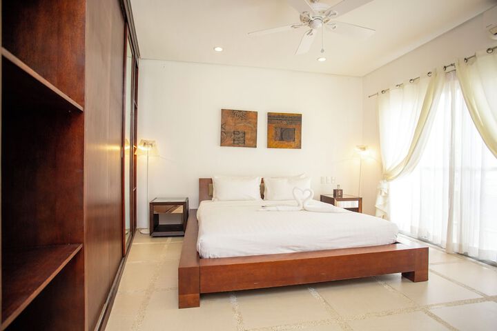 Room 47 of 208