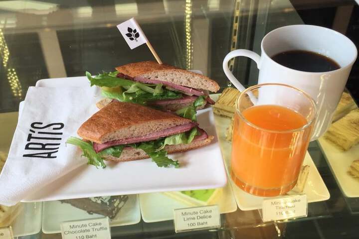 Coffee shop
