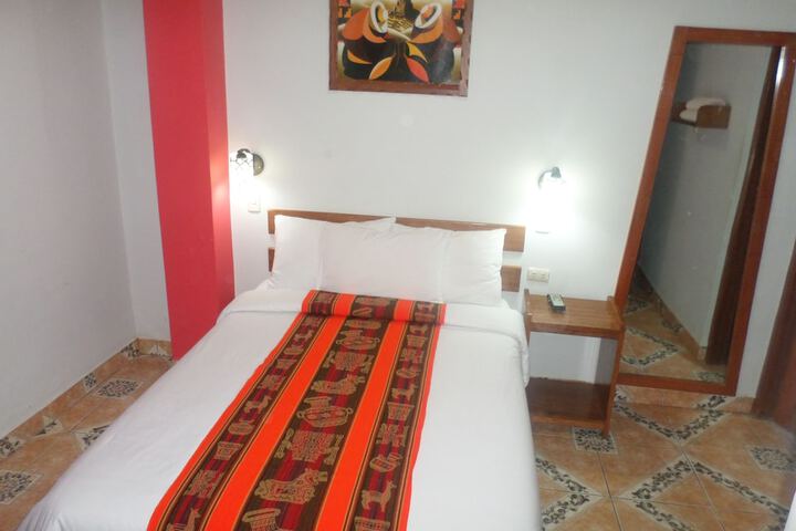 Room 7 of 14