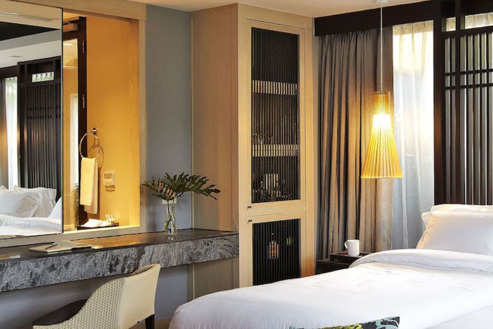 Room 25 of 72