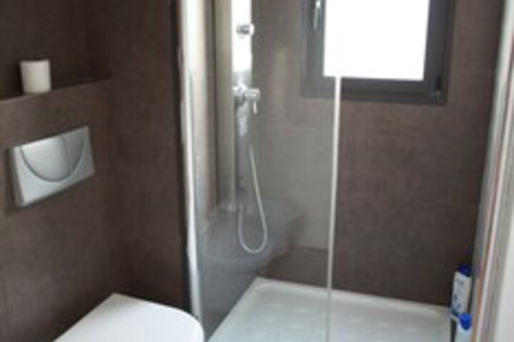 Room 6 of 49