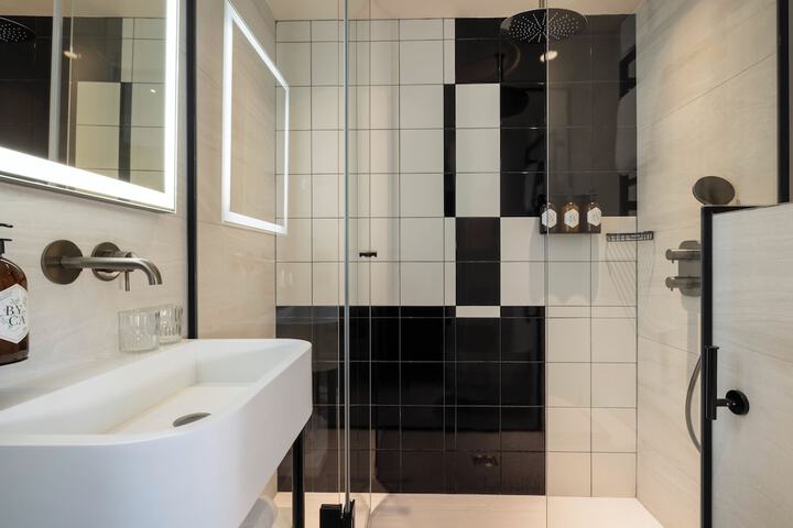 Clean Restrooms