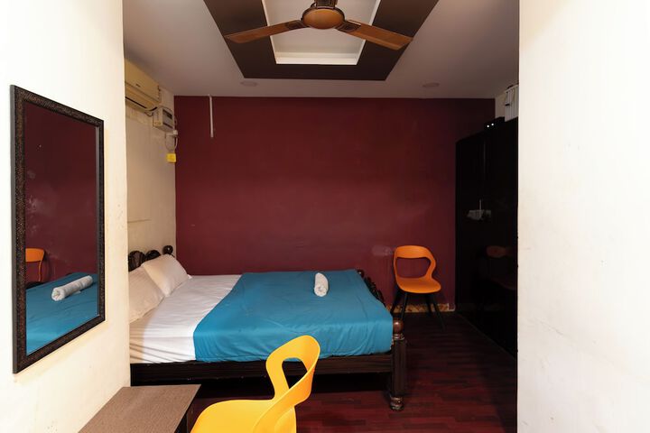 Room 13 of 29