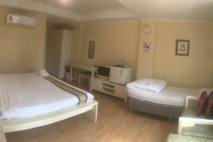 Room 22 of 86