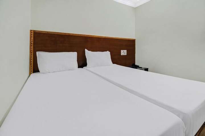 Room 15 of 23