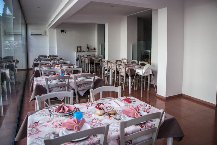 Dining 44 of 70