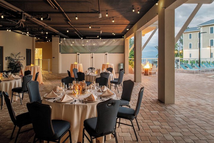 Banquet hall