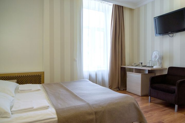 Room 10 of 39