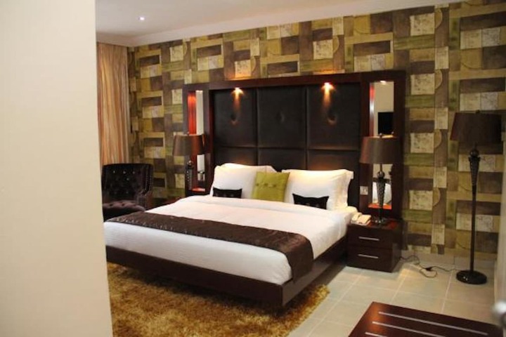Room 8 of 31