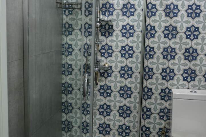 Room 54 of 78