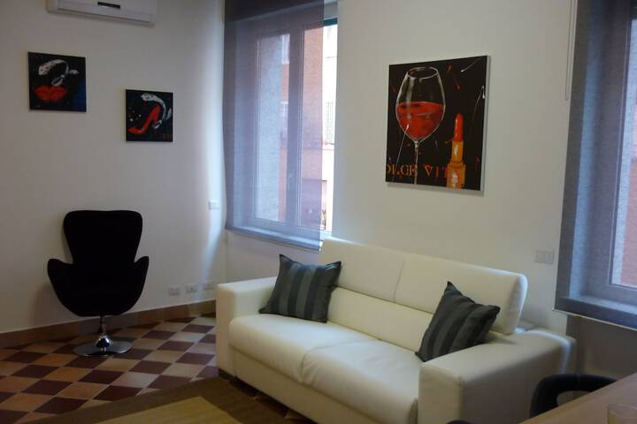 Room 25 of 48