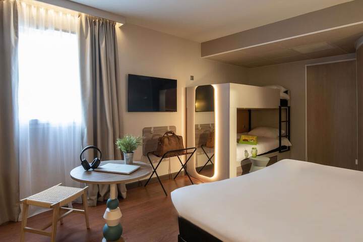 Room 18 of 55