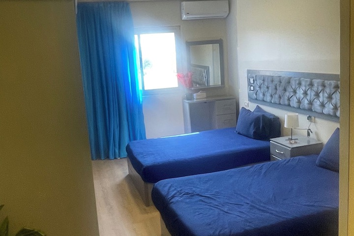 Room 45 of 196