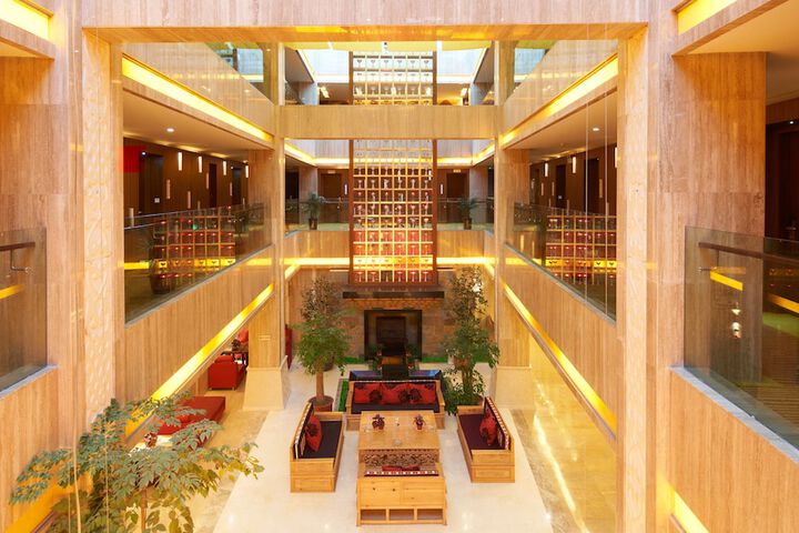 Exterior of Floral Hotel Shangri-la Budange