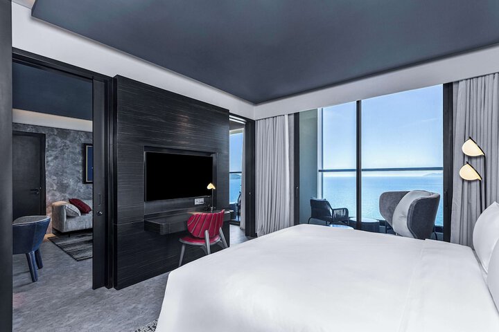 Room 21 of 110