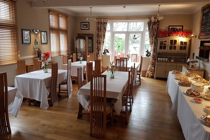 Dining Photos