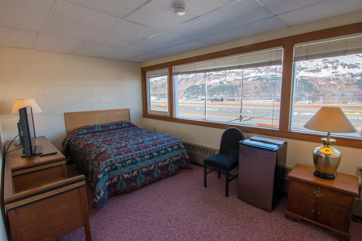 Room 4 of 14
