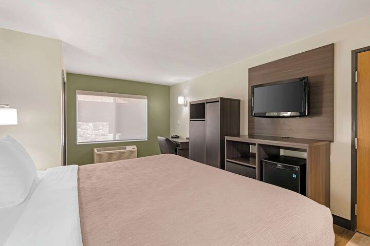 Room 7 of 41