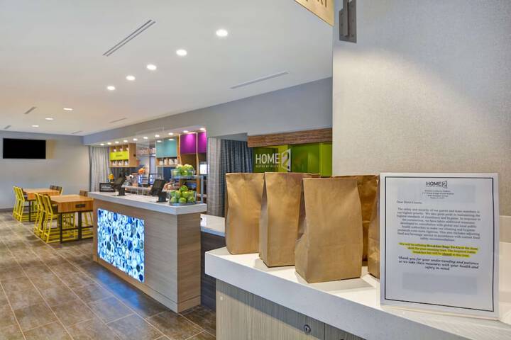 Breakfast area