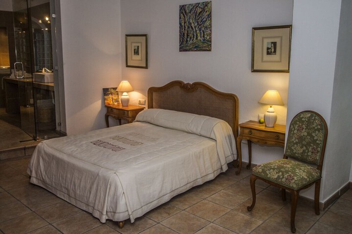 Room 7 of 38
