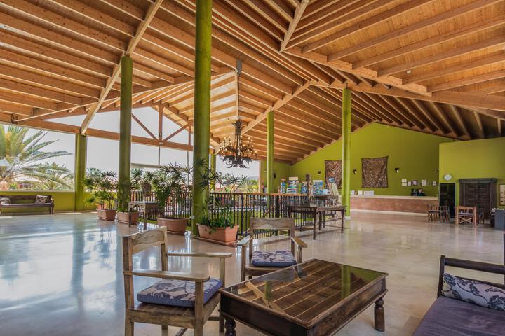 Guest Lobby