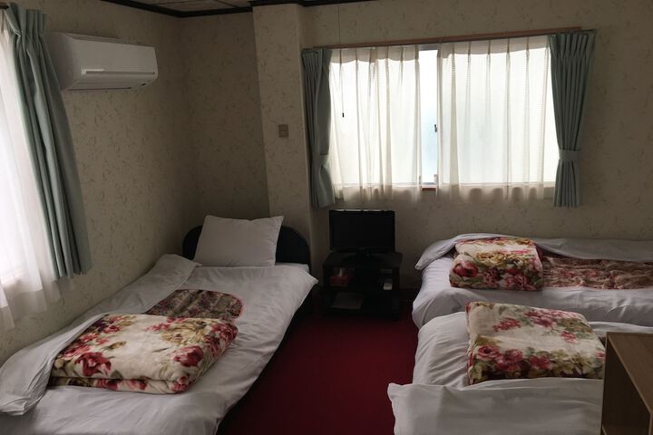 Room 23 of 36