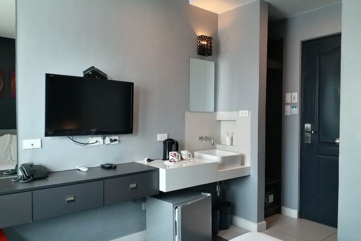 Room 42 of 91