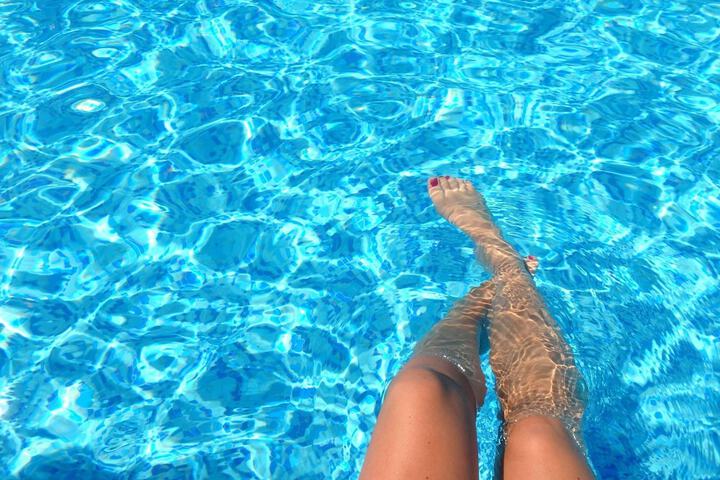 Hotel with Pool