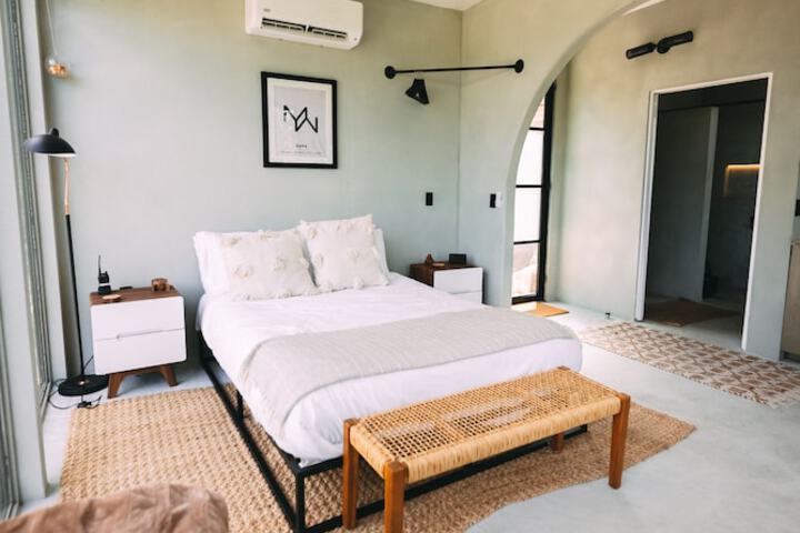 Room 22 of 49