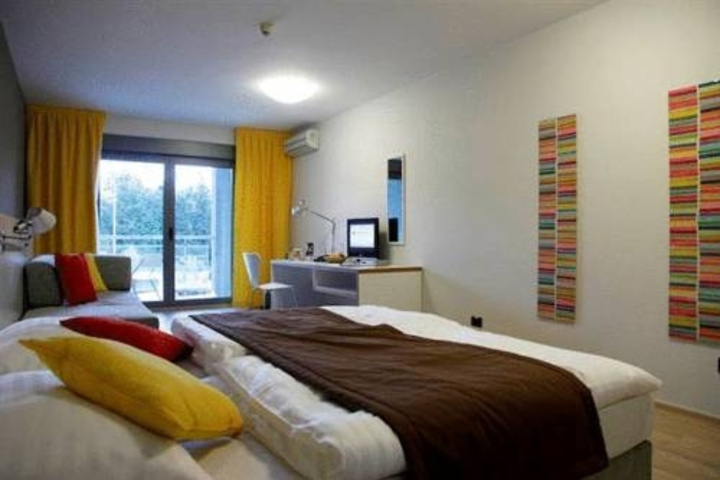 Room 2 of 12