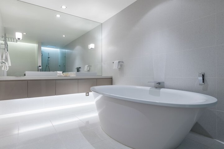 Jetted tub