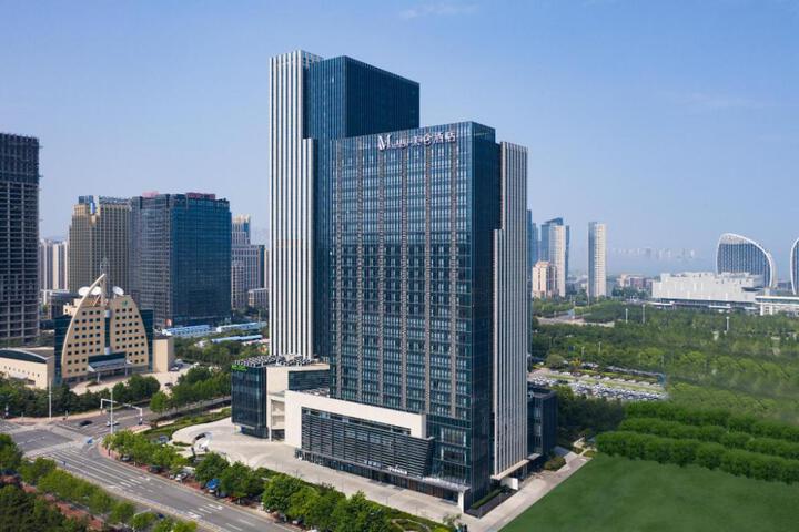 Madison Hotel Qingdao West Coast Urban Balcony