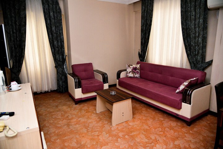 Room 23 of 40