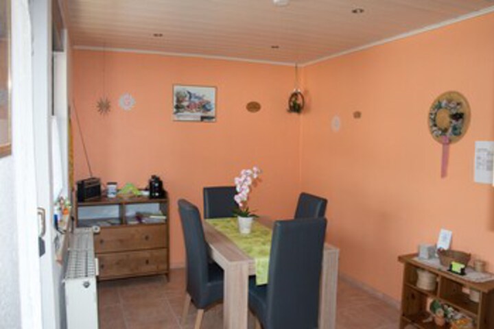 Room 13 of 31