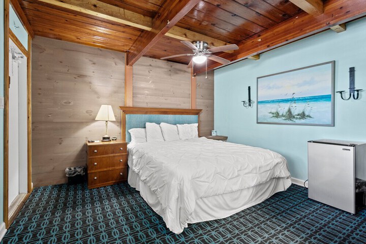 Exterior of Oceanfront Inn Room #5 - Standard Room - King Bed