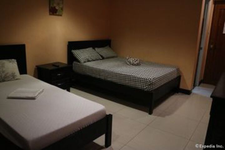 Room 6 of 20