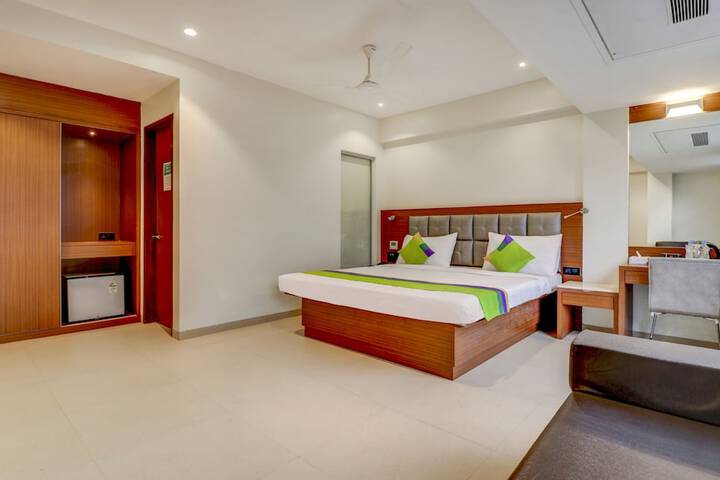 Room 19 of 40