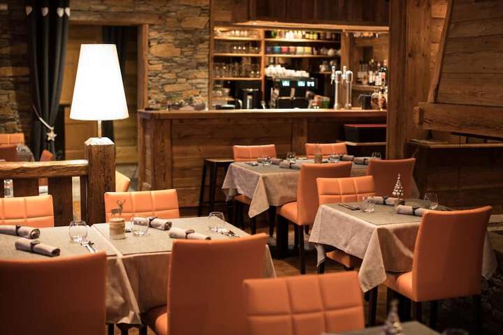 Dining 36 of 60