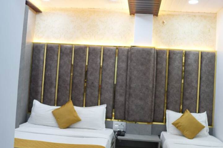 Room 34 of 68