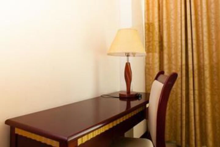 Room 41 of 68