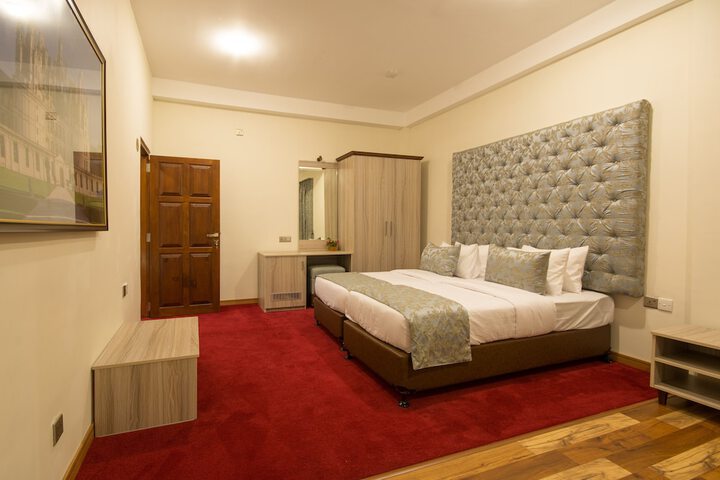 Room 52 of 85