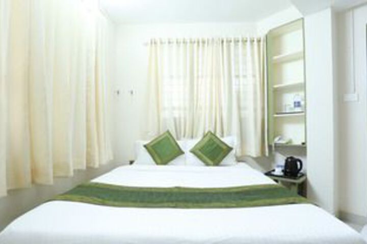 Room 28 of 53