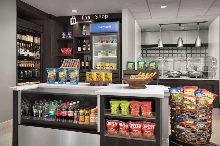 Snack bar