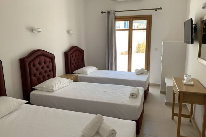 Room 34 of 90