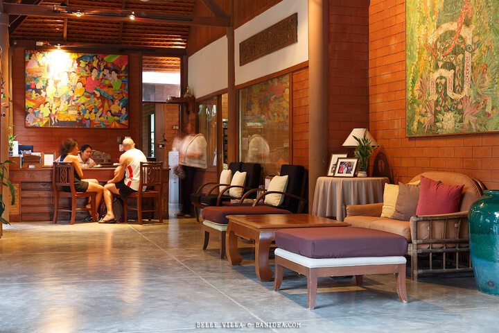 Hotel Lobby