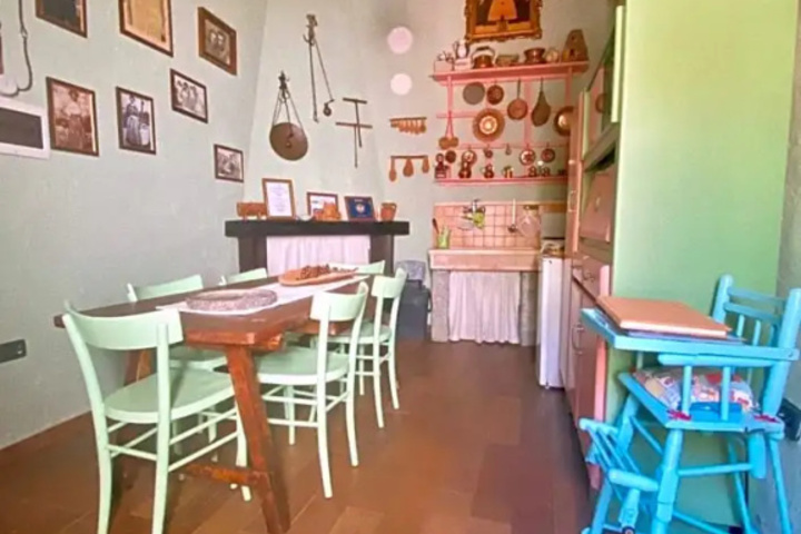Dining 13 of 13