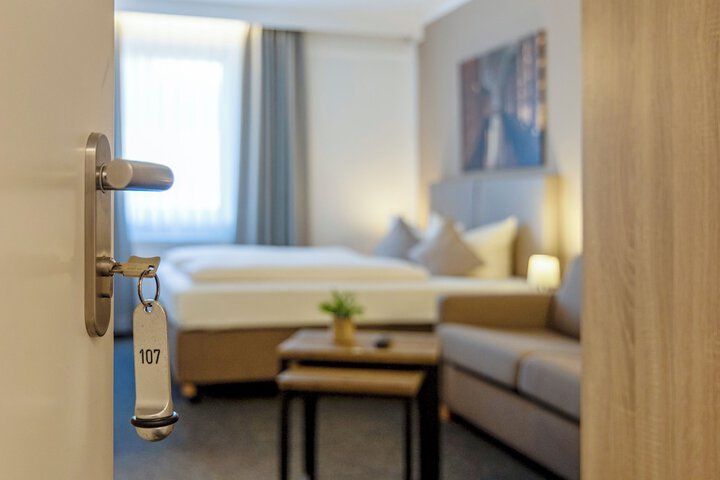 Room 31 of 68