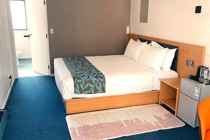 Room 15 of 26