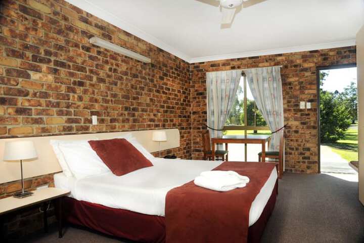 Room 7 of 26
